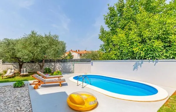 Leggiero Villa