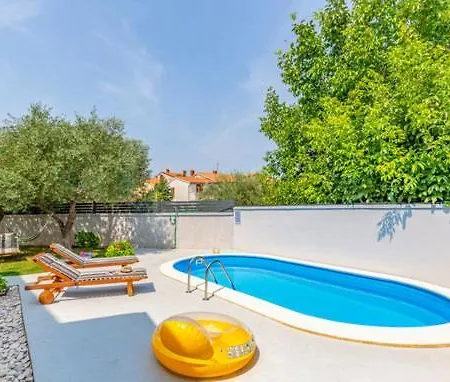 Leggiero Villa